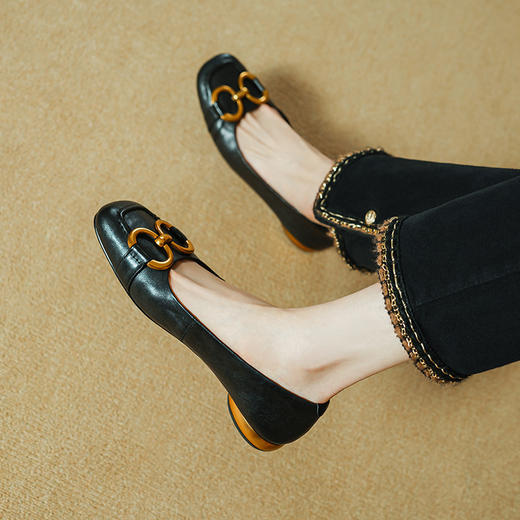 【预售5天】头层牛皮圆方头低跟浅口，马衔扣平底四季鞋单鞋PS&PS3295 商品图2