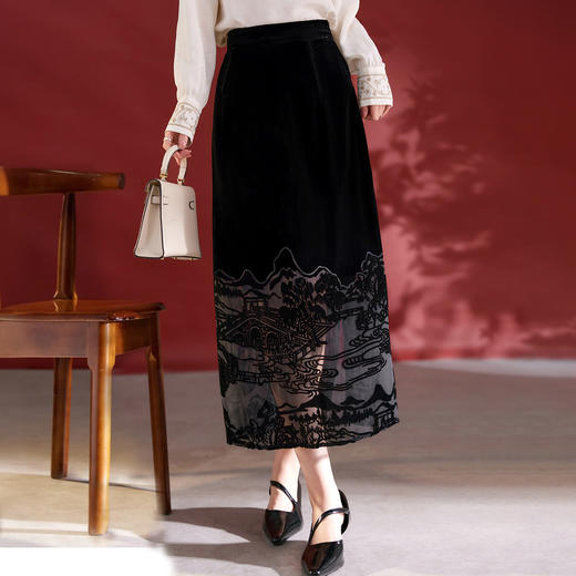 QS真丝丝绒烧花半身裙女秋季薄款高腰开叉法式洋气新款时尚百搭1989 商品图0
