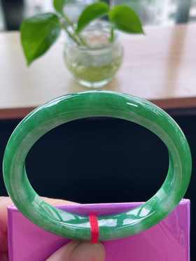 56贵妃翡翠手镯