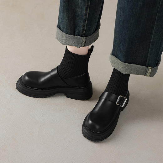 阿么手工女鞋厚底复古袜靴英伦风2025新款皮带扣弹力靴显瘦4.5CM 商品图4