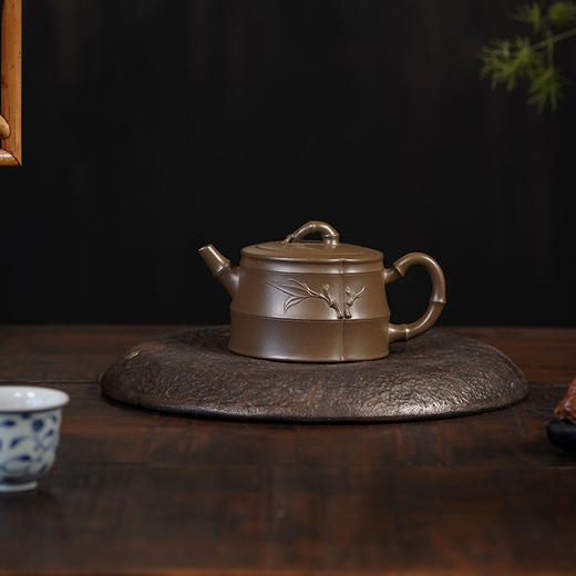 龙德堂陶艺 徐飞制《翠簧》原矿青段 210cc 库存请咨询客服 商品图0