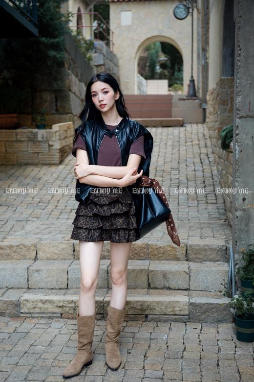 【门店同款】ENJOY秋季“浮光织影”立领PU马夹 165843719 商品图3