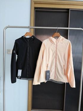 点此购买 凯乐石春秋季女士M8连帽软壳冲锋衣 bk 329484