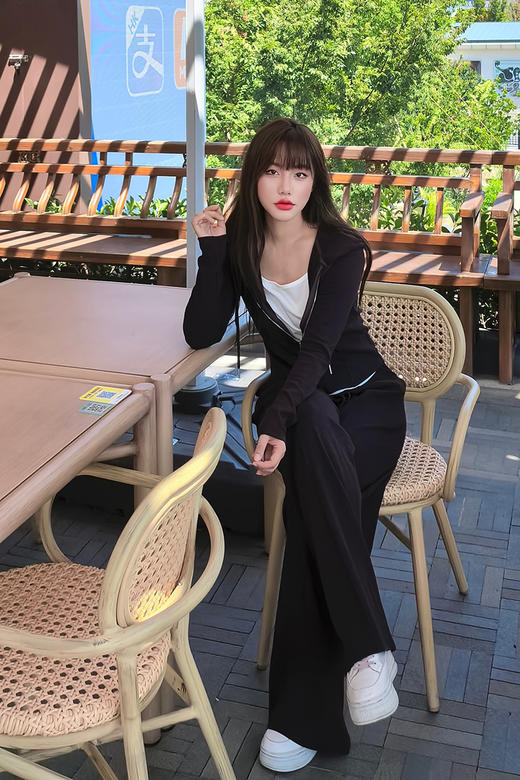 逸红颜明月优选日常懒人套装『露营日』巨巨巨显瘦 自带打底假两件设计 随手一穿就出门 商品图6