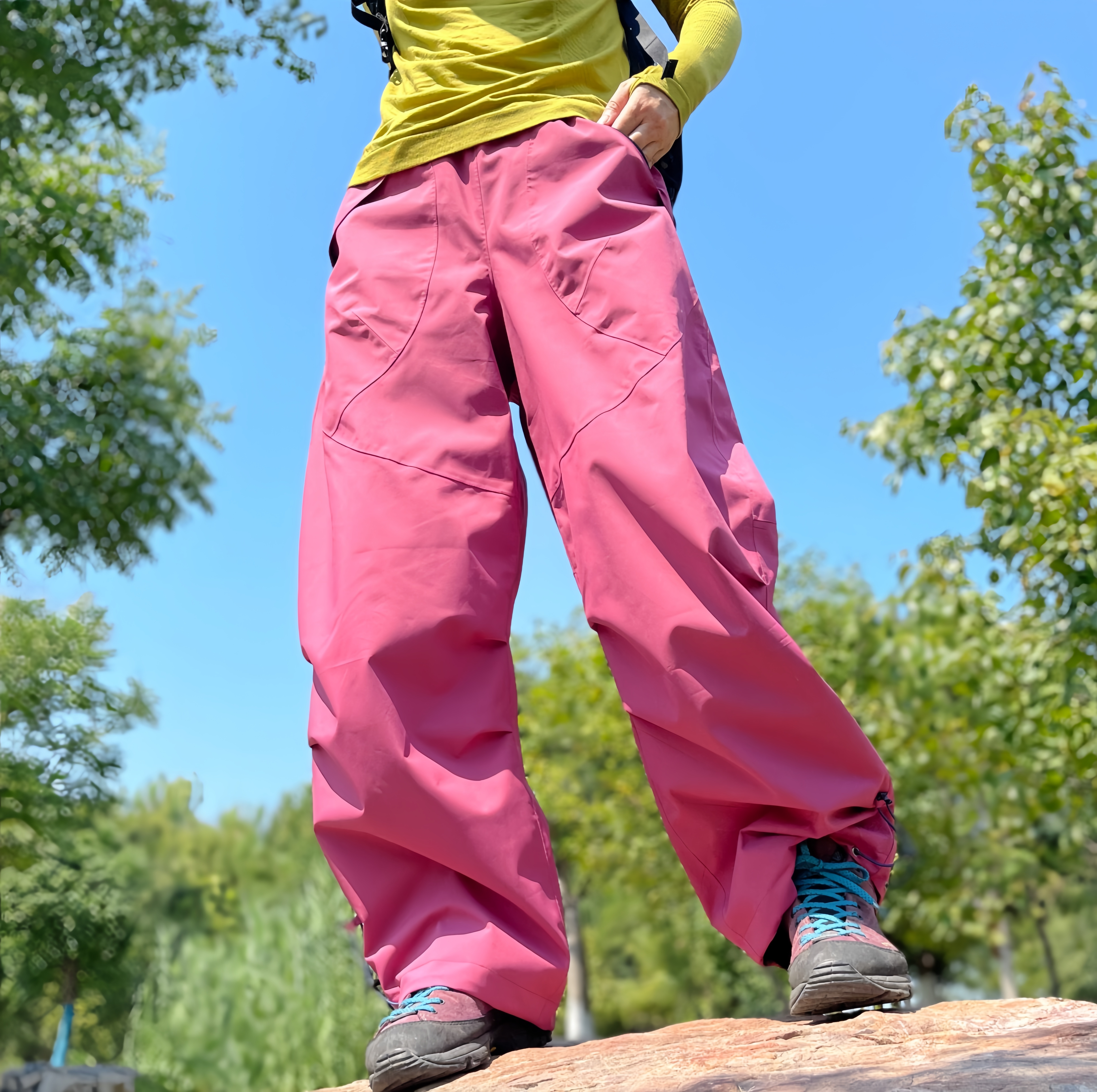 纳趣户外情侣滑雪裤登山徒步冲锋裤全压胶防水10000+宽松工装版