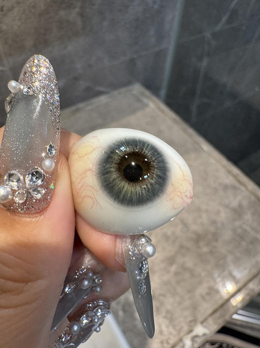 NAN 流浪肖像 月抛 两片 14.2mm 参考着色 13.5mm 基弧 8.7 含水 43% 新锐国货 商品图4