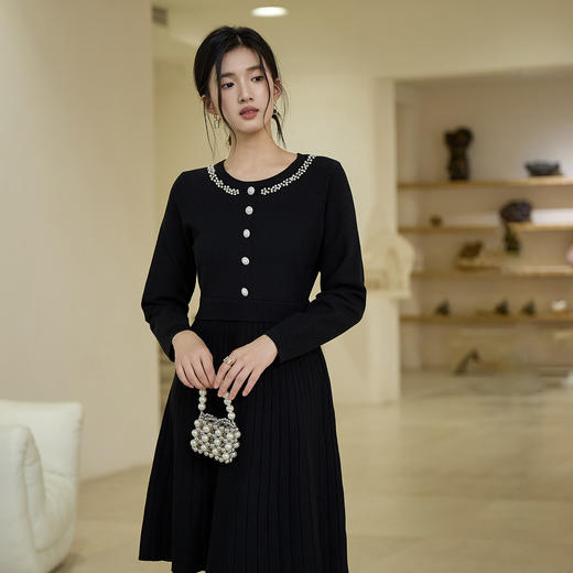 奢姿大码女装2025夏季减龄钉珠圆领连衣裙胖妹妹假两件针织裙子9853890651 商品图1