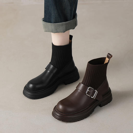 阿么手工女鞋厚底复古袜靴英伦风2025新款皮带扣弹力靴显瘦4.5CM 商品图1