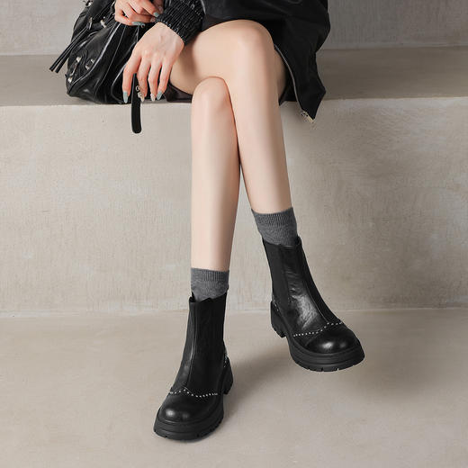 阿么手工女鞋铆钉套筒切尔西靴2025新款流浪丹宁风真皮短靴4.5CM 商品图3