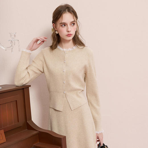 三彩2025冬季新款针织套装花边拼接毛针织衫半身裙两件套M 商品图3