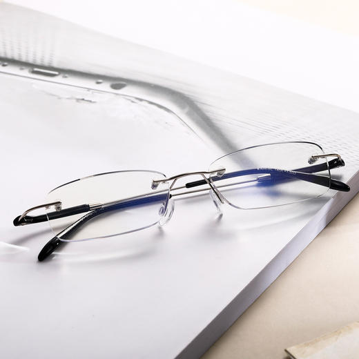 81110115 Zippo 前卫时尚感高档老花镜男高清防蓝光超轻显年轻老光老花眼镜无框镜 商品图1