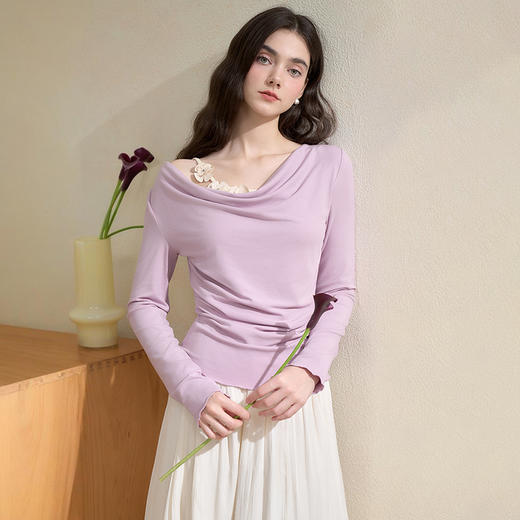 西遇编织花朵拼接荡领长袖T恤女秋季设计感小众假两件上衣V3051249 商品图0