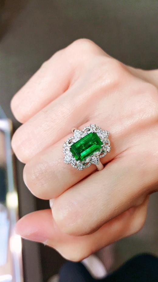 2.14ct刻面祖母绿吊坠 商品图2