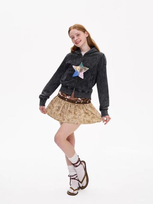 local tag/It25ssk02/Velvet Ballet 丝绒碎花纽扣拼接短裙 商品图3