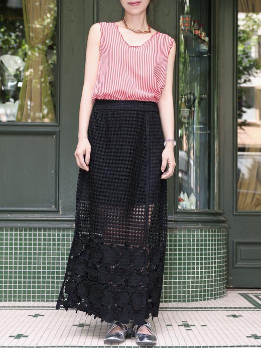 TYNVIE 黑色花卉钩针蕾丝拼接开衩长裙 商品图8