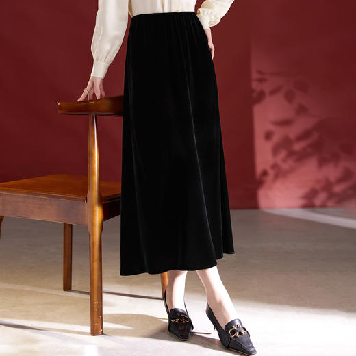 QS2025秋冬新款法式复古黑色高腰真丝丝绒半身裙女显瘦一步裙1233 商品图0