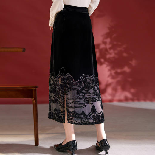 QS真丝丝绒烧花半身裙女秋季薄款高腰开叉法式洋气新款时尚百搭1989 商品图1