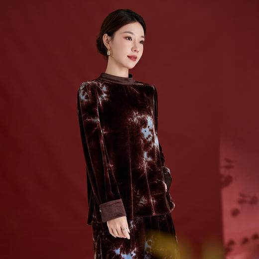 QS真丝丝绒拼接扎染上衣女100%桑蚕丝半高领宽松秋季新款小衫1877 商品图1