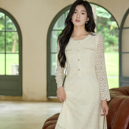 奢姿大码女装2025秋装新款胖妹妹假两件优雅镂空蕾丝长袖连衣裙9953853632 商品图1