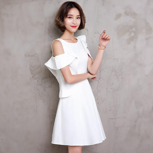 OLrain欧芮儿夏日度假风白色连衣裙轻盈仙女裙 商品图1