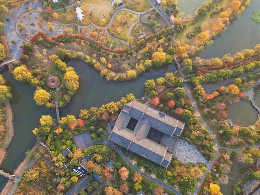 小红书| ￥999起/连住2晚！乘船而入避世隐居【蠡山沄居汤泉度假村】，修业房+双早+简餐，汉服秀萌宠喂养，冷泉体验，美拍垂钓！另有单晚或别墅家庭房可选！ 商品图2