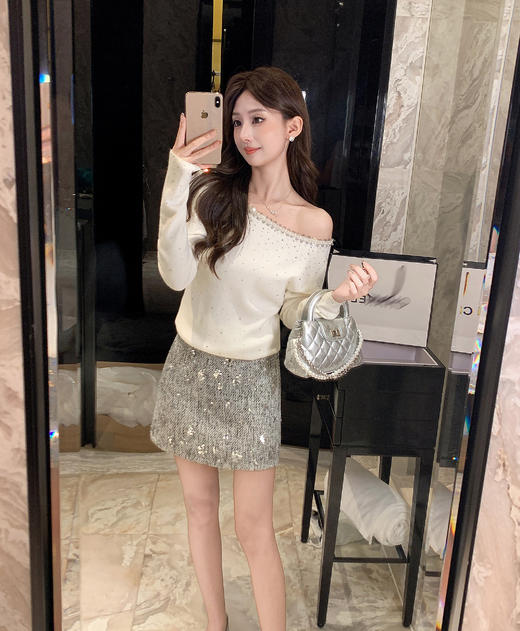 张心子【巴黎记事】软糯亮片圆领针织打底衫上衣 U2509033 商品图12