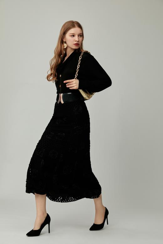 SAFICOO 优雅气质 立体盘花绣高定版半裙 商品图1