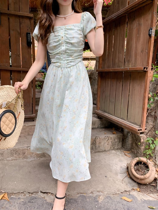 <曾小咸推荐>绿花方领连衣裙 日常169.99 立降80  秒杀价89.99 ！ 商品图12