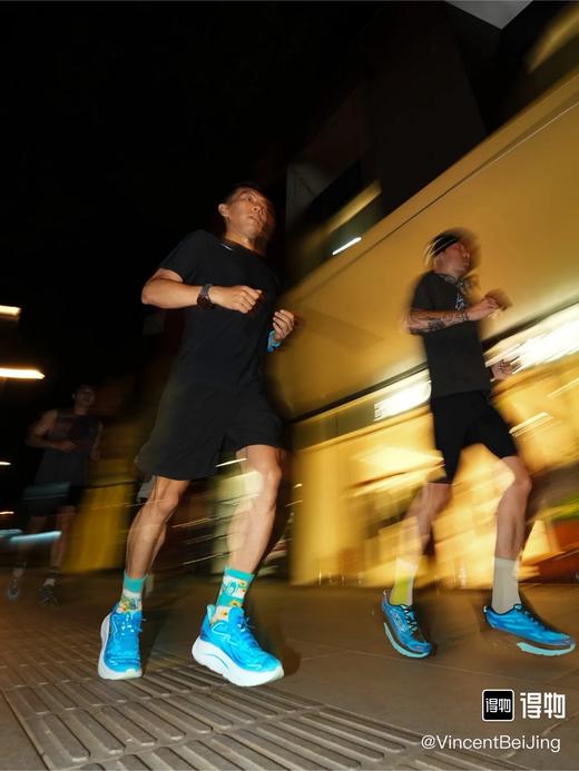 偏小半码！Hoka克利/夫顿10代 缓震轻量透气缓震跑鞋    hk10代跑鞋 商品图2