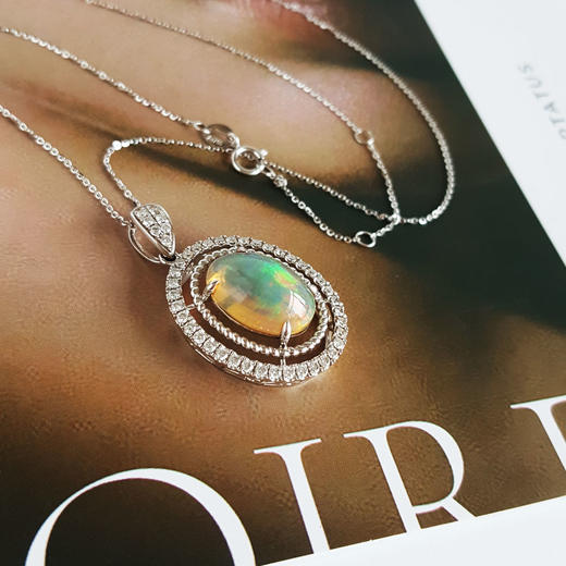 【天然正品】AU750白金豪镶钻镶天然强变彩4.26克拉欧泊（希望、平安）吊坠项链290825NJS09 现售价：6880 商品图3