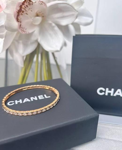 TB29- CHANEL香奈儿 菱格纹图案 全钻 手镯 女款 金色(XK) 商品图3