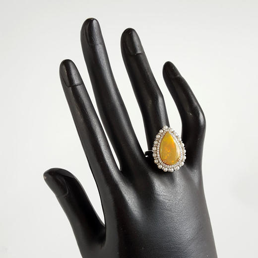 【天然正品】AU750白金豪镶钻镶天然水滴形强变彩3.785克拉欧泊（希望、平安）配珍珠戒指290825NJS08 现售价：6880 商品图10