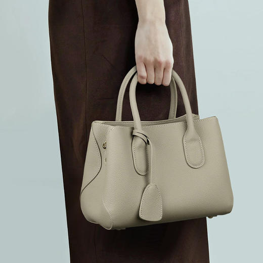 7144-D时尚大气大容量牛皮斜挎妈妈手提包 商品图2