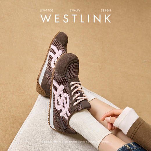 西遇轻便德训鞋女新款秋季丑萌复古平底休闲鞋子内增高运动鞋V1857054 商品图1