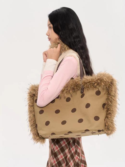 heris/H53127/波点印花仿貉毛拼接 大容量单肩托特包 商品图4