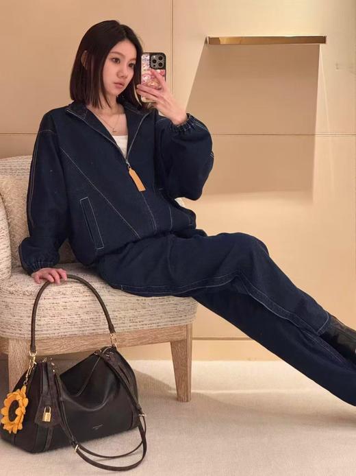 驴家 EXPRESS  中号手袋👜  型号: M26397 动态芯片版 MM尺寸（DG*MM） 商品图8