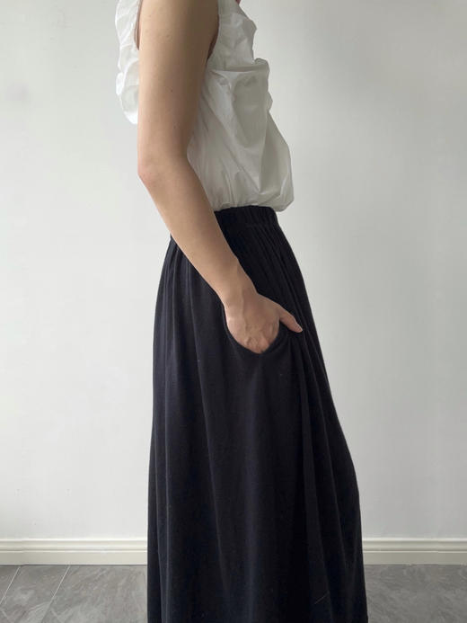 Viktoria Chan | SS23086 Astrid puff top [ 无袖上衣 黑 / 白] 商品图10