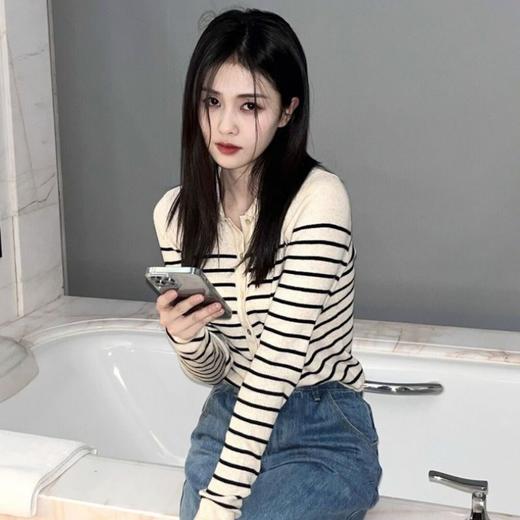 早秋薄款【萌咚爱 条纹纽扣打底衫】长袖开衫上衣 polo领针织衫  修身内搭 商品图2