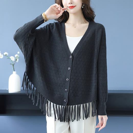 CC 10-6600流苏毛衣外套洋气针织开衫显瘦遮肉大码蝙蝠衫 商品图3