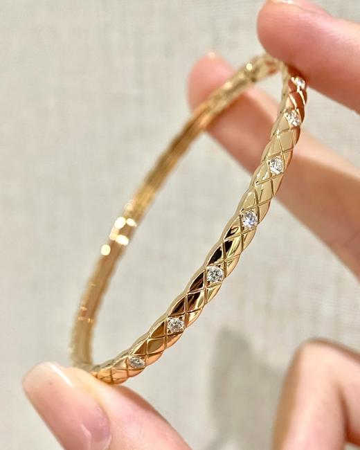 TB35-香奈儿菱格纹半钻手镯（XJ） 商品图2