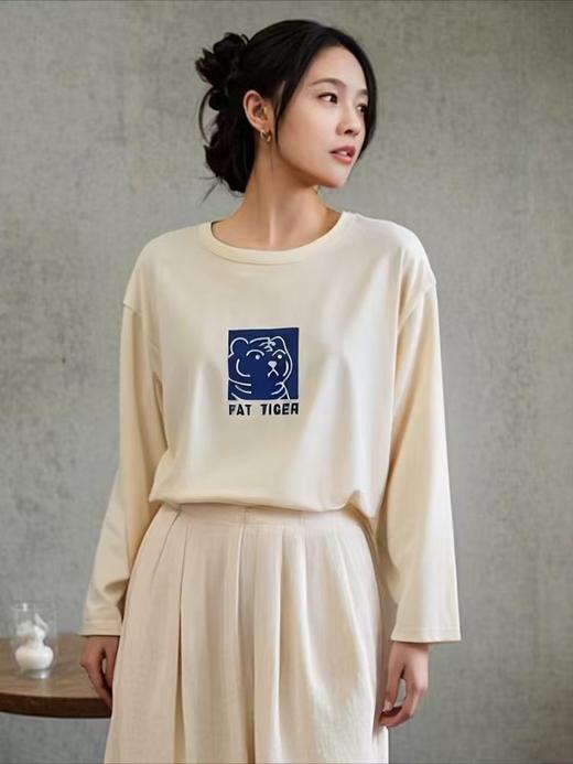 【秋上新】米色长袖卡通长袖T恤-喜出 商品图0