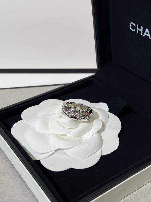 TB36-香奈儿菱格纹宽版镶钻戒指（XK） 商品图5