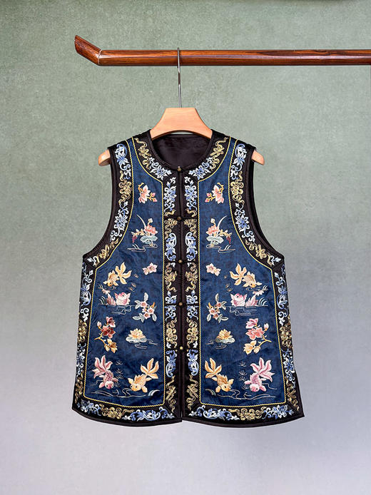 C250723马甲 商品图1