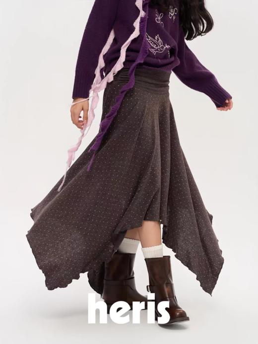 heris/H53118/不规则手帕下摆 杂花棕波点印花 垂感大摆针织半裙 商品图3