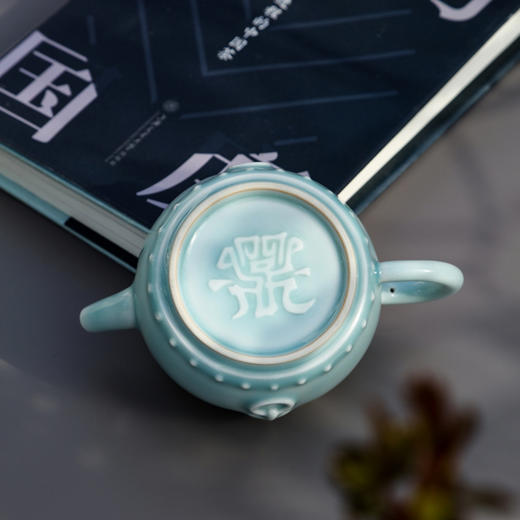 问鼎粉青战鼓壶 商品图2