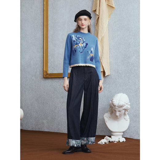 两三事梵高文艺 雾野回声 2025秋季新款鸢尾花提花套头针织衫女 商品图2