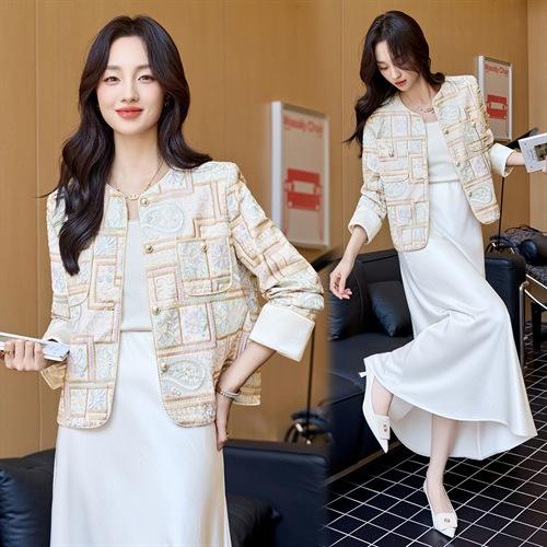 2025秋装新款新中式重工刺绣复古小香短外套YJLY8610 商品图3