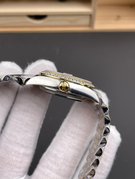 细节决定成败，18k包金版本ARF 31mm 整个手表基于正品original原版开模的super copy在复刻市场中，外观的相似度固然重要，但真正的高端复刻，不仅要“看上去像”，更要“戴上去真”❕ 商品图3