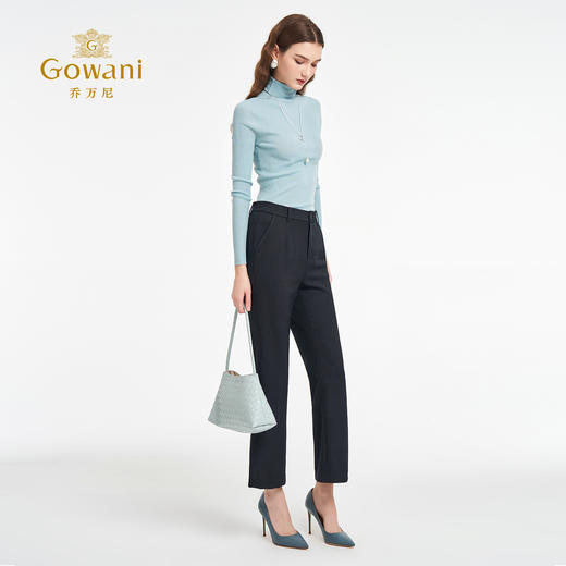 乔万尼2025新品两色百搭修身复古感微喇裤ED3F235 商品图1