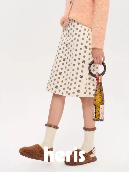 heris/H53130/四叶草波点 立裁分割微喇 直筒显瘦百搭半裙 商品图0